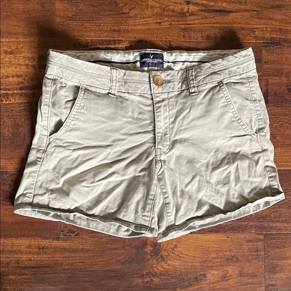 American Eagle Outfitters Women's Green/Khaki Cargo Shorts